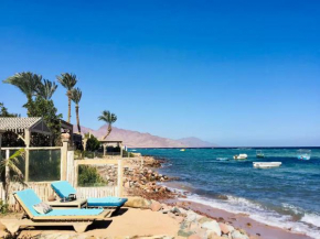 Stunning 6-Bedroom Beachfront Villa with Private Beach Access in Dahab